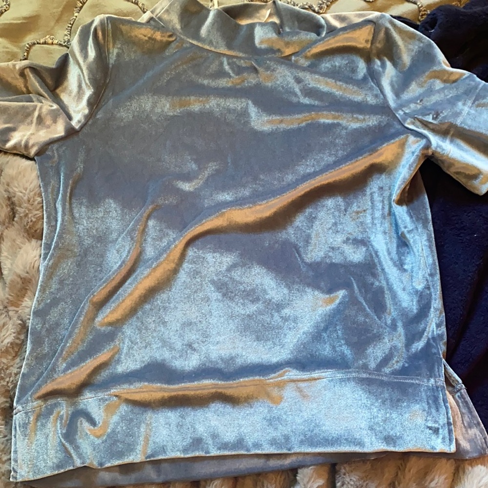 Blue velvet t shirt